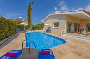 Villa Kefalonitis by Villa Plus